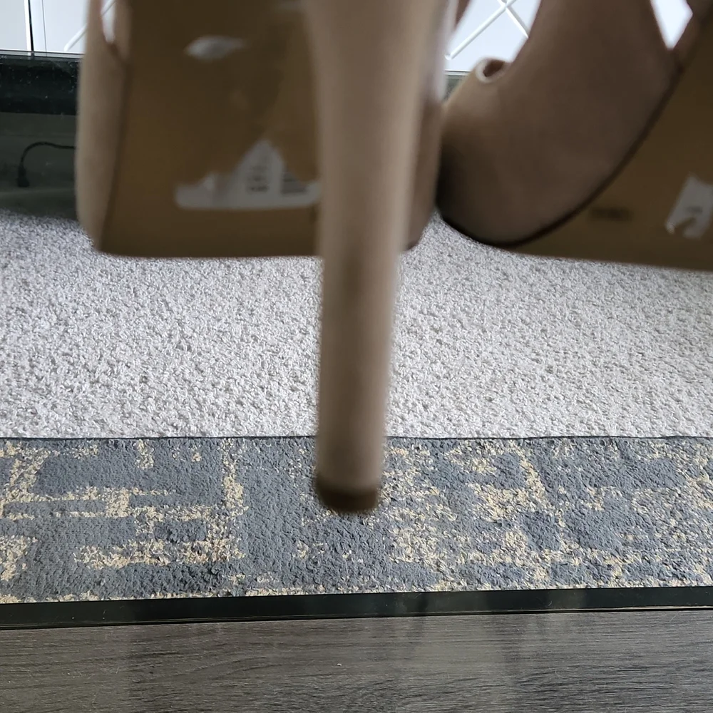 Shoes - Picture 5 of 6